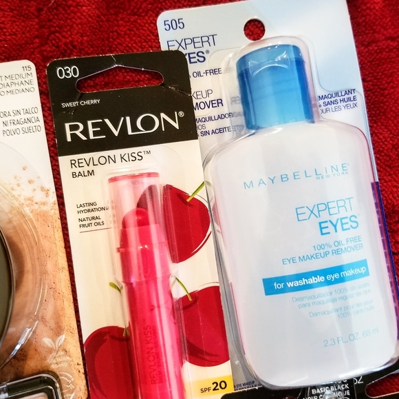 Assorted Makeup Bundle - Picture 8 of 8